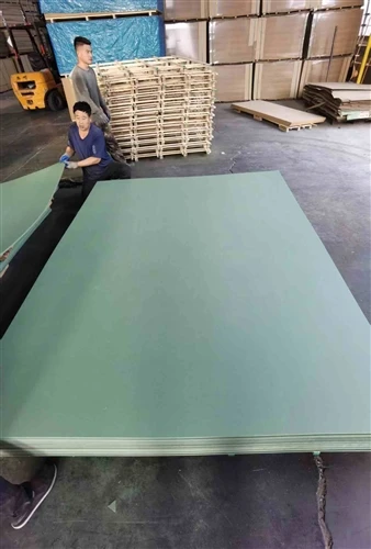 Zequanwood úspěšně dodává prémiové 5mm HMR MDF dveřní pláště do Maroka!